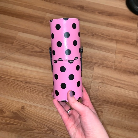 BH Cosmetics Polka Dot Makeup Brush Holder - Picture 2 of 7